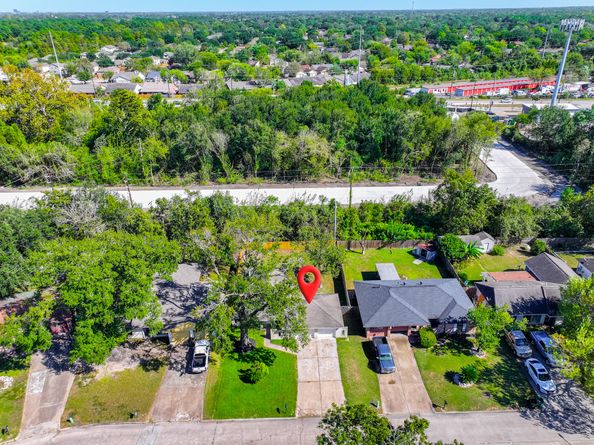 10126 Pine Moss Drive, Houston TX 77040