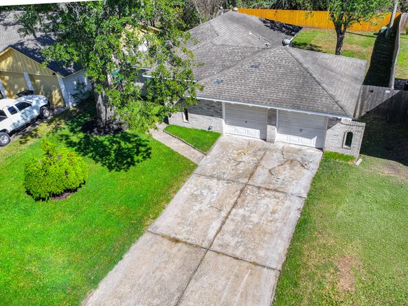 10126 Pine Moss Drive, Houston TX 77040