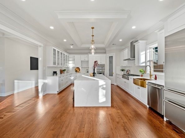 1831 Tattenhall Drive, Houston TX 77008