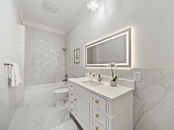 1831 Tattenhall Drive, Houston TX 77008