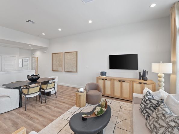 9221 Washington Heights Street, Houston TX 77063