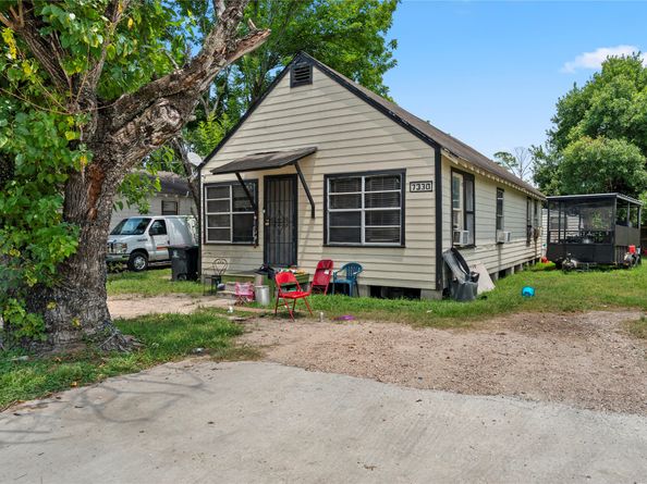 7330 Parkes Street, Houston TX 77088
