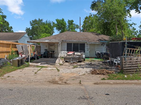 5041 Rapido Road, Houston TX 77033