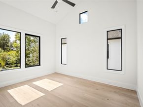 1526 Wakefield Drive, Houston TX 77018