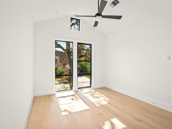 1526 Wakefield Drive, Houston TX 77018