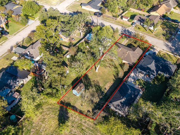 4801 Sanborn Drive, Houston TX 77092