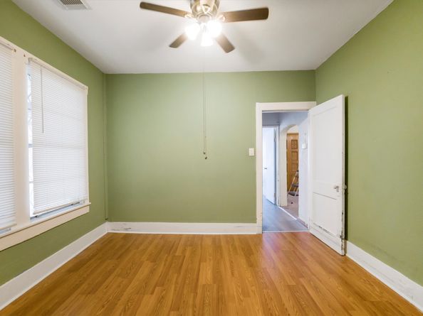 7135 Avenue E, Houston TX 77011