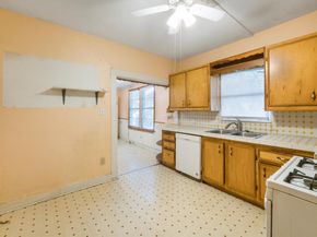 7135 Avenue E, Houston TX 77011