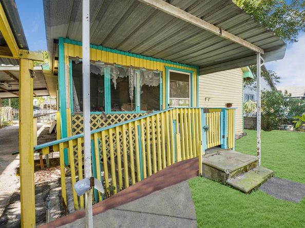 7135 Avenue E, Houston TX 77011