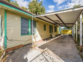 7135 Avenue E, Houston TX 77011