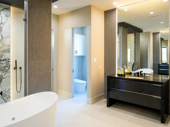 6606 Sivley Street, Houston TX 77055