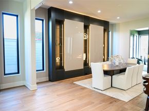 6606 Sivley Street, Houston TX 77055