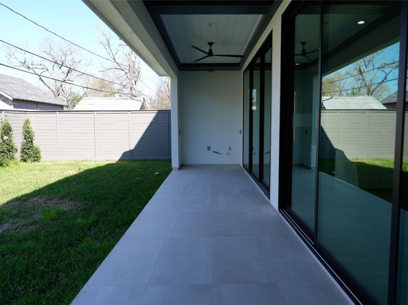 6606 Sivley Street, Houston TX 77055