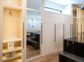 6606 Sivley Street, Houston TX 77055