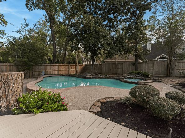 3 Outervale Place, The Woodlands TX 77381