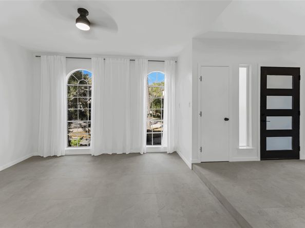 3 Outervale Place, The Woodlands TX 77381