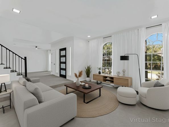 3 Outervale Place, The Woodlands TX 77381