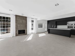 3 Outervale Place, The Woodlands TX 77381