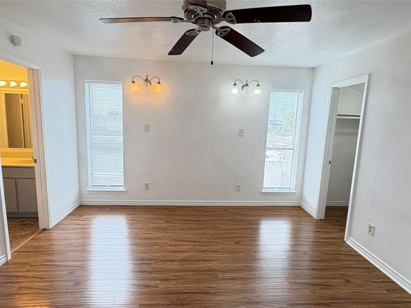 6633 W Airport Boulevard 101, Houston TX 77035