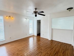 6633 W Airport Boulevard 101, Houston TX 77035