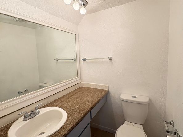 6633 W Airport Boulevard 101, Houston TX 77035