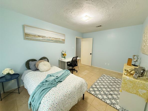 9214 Carvel Lane, Houston TX 77036