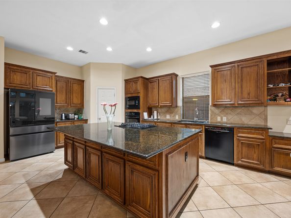 911 Vaulted Oak Street, Houston TX 77008