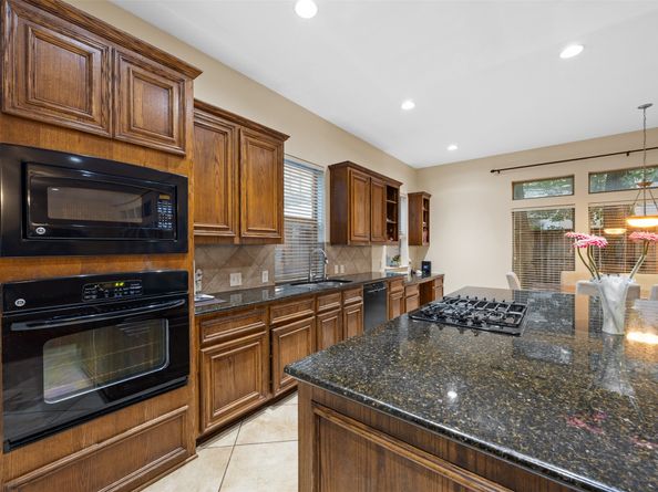 911 Vaulted Oak Street, Houston TX 77008