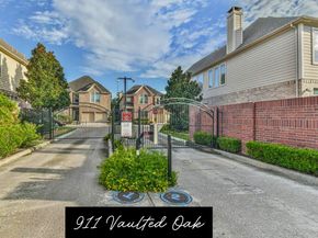 911 Vaulted Oak Street, Houston TX 77008