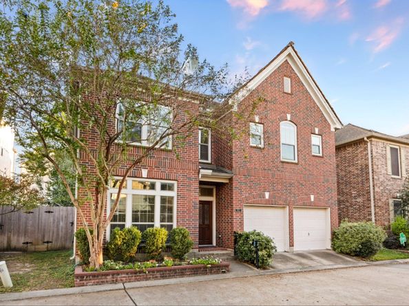 911 Vaulted Oak Street, Houston TX 77008