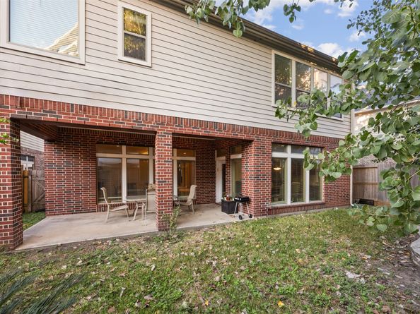 911 Vaulted Oak Street, Houston TX 77008