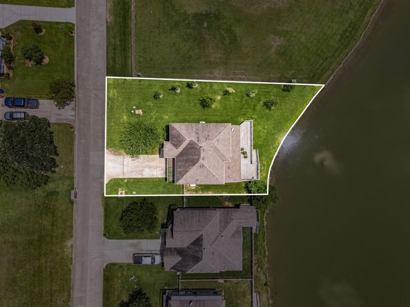 11995 La Salle River Road, Conroe TX 77304
