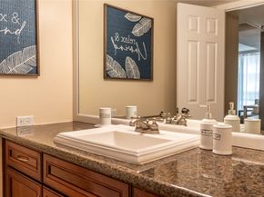 3525 Sage Road 913, Houston TX 77056