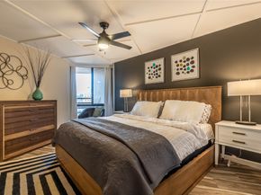3525 Sage Road 913, Houston TX 77056