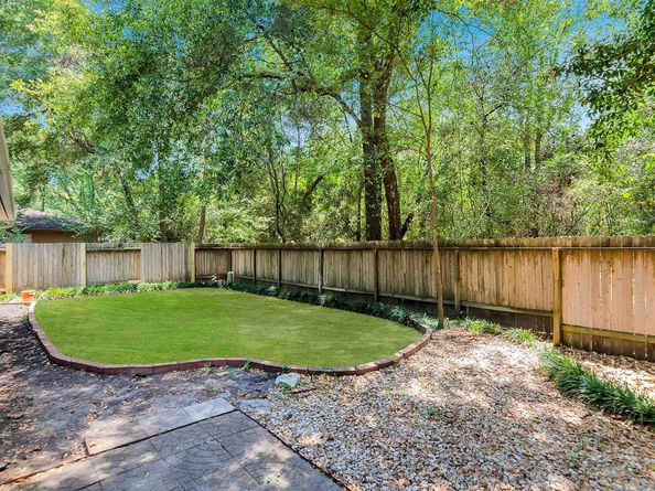 17 W Broken Oak, The Woodlands TX 77381