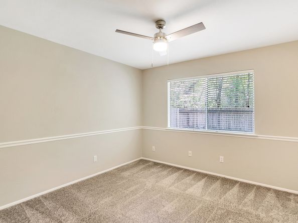 17 W Broken Oak, The Woodlands TX 77381