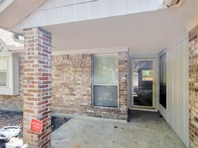 17 W Broken Oak, The Woodlands TX 77381