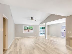 17 W Broken Oak, The Woodlands TX 77381