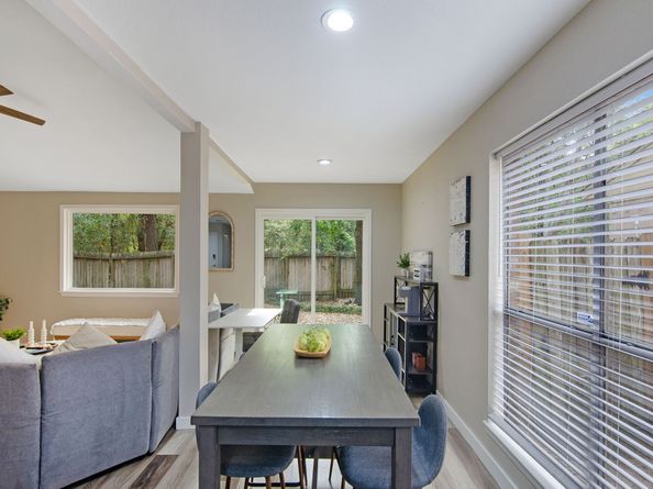 17 W Broken Oak, The Woodlands TX 77381