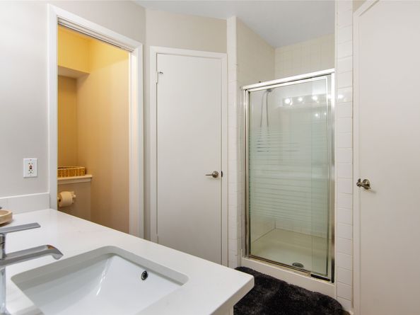 17 W Broken Oak, The Woodlands TX 77381