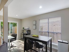 17 W Broken Oak, The Woodlands TX 77381