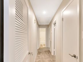 17 W Broken Oak, The Woodlands TX 77381