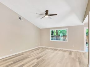 17 W Broken Oak, The Woodlands TX 77381