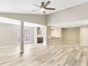 17 W Broken Oak, The Woodlands TX 77381