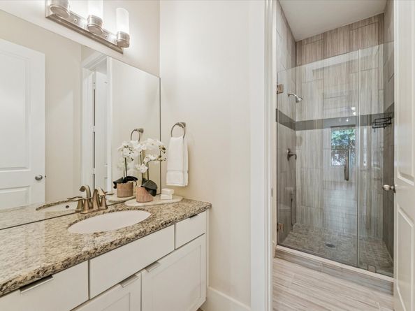 5224 Darling Street B, Houston TX 77007