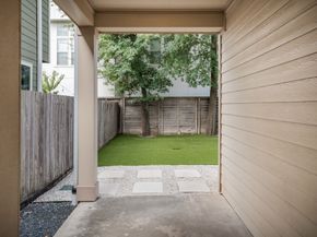 5224 Darling Street B, Houston TX 77007