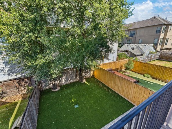 5224 Darling Street B, Houston TX 77007