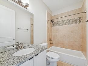 5224 Darling Street B, Houston TX 77007