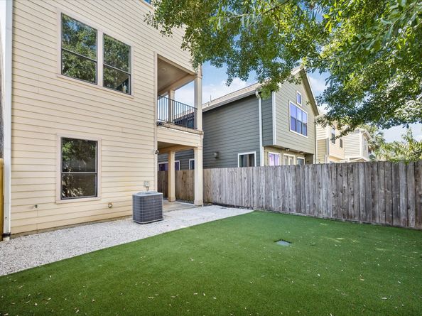 5224 Darling Street B, Houston TX 77007