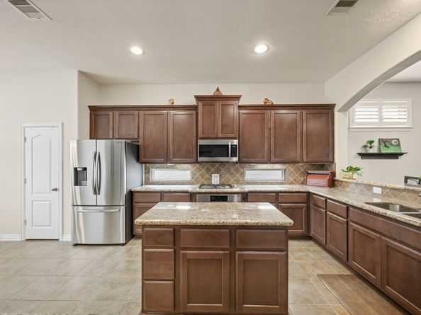 30723 Academy Trace Drive, Spring TX 77386